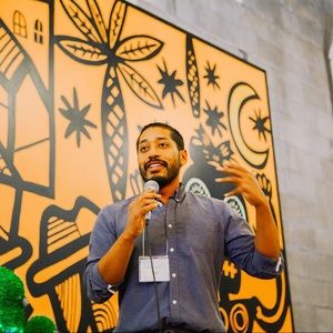 Meet your Posher, Dominic